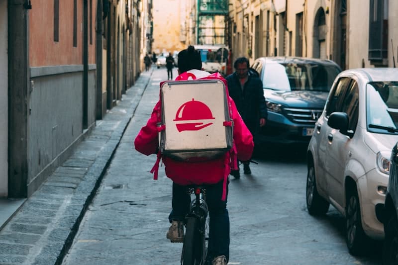 Restaurant and delivery systems